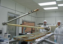 Phoenix Mars Lander scooping arm with Kaydon bearing